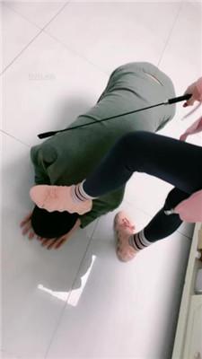 【蜜糖情侣】虐绿帽-友情玩弄前任狗