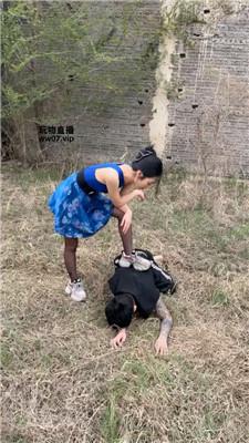 【煎饼狗子】户外踢踹虐打跟踪狂 bf52835