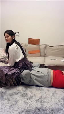 【埋汰】马面裙美女肉丝脚虐 bf50051