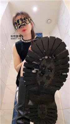 【红颜】锁奴释放日圣水    250228-3