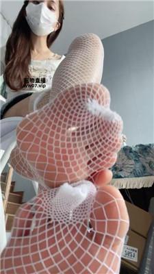 【香芋朱朱】每日一撸之学姐的渔网袜    250425-24