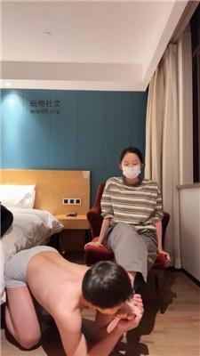 【米欧】玉足脏鞋底狂舔-踩踏 JS250319-21