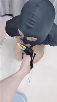 【灵竹】强制闻臭鞋-舔脏鞋玉足 JS250524-32