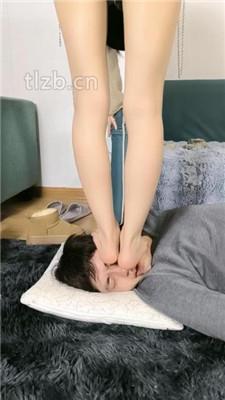 【梓S】棉袜雪地靴裸足-全体重踩脸