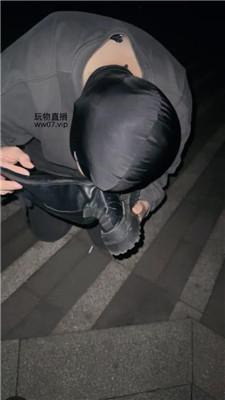 【黑兔s】深夜户外虐废跟踪狂 JS250301-33