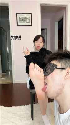 【奶豆包】可爱女友白袜脚羞辱 JS250316-29