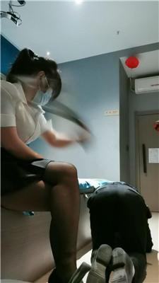 【西北傻子】高颜值技师S-圣水泡面喂食 JS250104-34