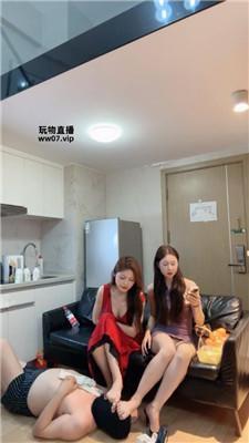 【泡芙】双S-模特脚下羞辱贱奴 bf53123