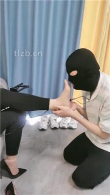 【朱迪】双S-姐妹花下班回家虐继父【双视角版】