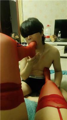 【樊儿】红丝袜诱惑虐杀 JS250506-40