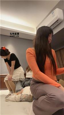 【猴哥】3S-姐妹花白袜脚跳踩【续集】 bf51357