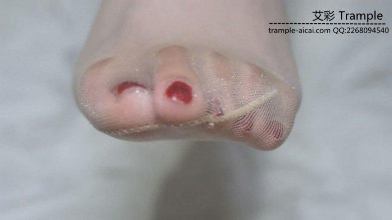 大二文艺委员学妹的初次调教