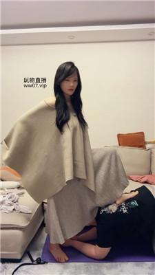 【埋汰】玉足脚下踩健身教练【上】 bf50938