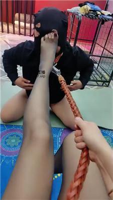 【咩祖】高跟踩踏/坐脸窒息/虐乳 bf50696