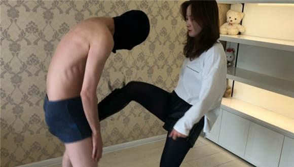 皮靴女孩的试炼