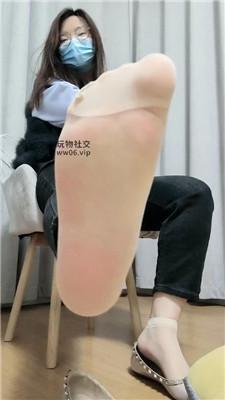 【拽拽】近距离-肉丝脚捂脸窒息 JS250108-28