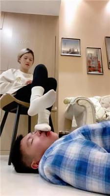 【甜味药丸】白袜瑜伽裤-口枷塞嘴/踩狗头狗爪/舔脏鞋底