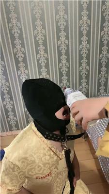 【芳姐】舔技师的脏鞋臭脚 JS250409-24