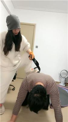 【薇薇情侣主】圈养奴脚下伺候【上】JS250123-5