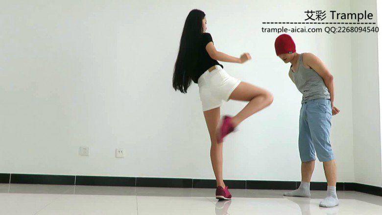 超漂亮天依女主暴打小流氓！