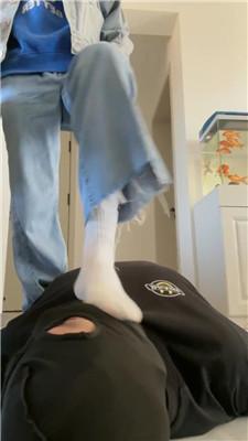 【美娜格格】运动后超臭原味白袜辱 JS250429-5