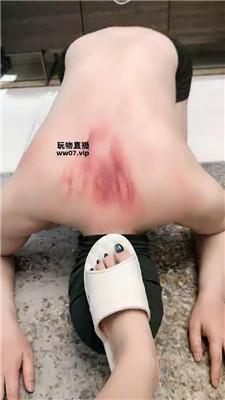 【艾佳】吃烟灰/舔脏鞋/重度鞭打 JS250309-9