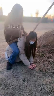 【小雅老师】户外-冰天雪地玩虐女闺蜜【完整版】