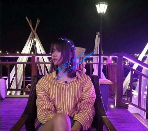 【00后A女主】跪舔美女主帆布鞋底闻臭脚棉袜裸足！