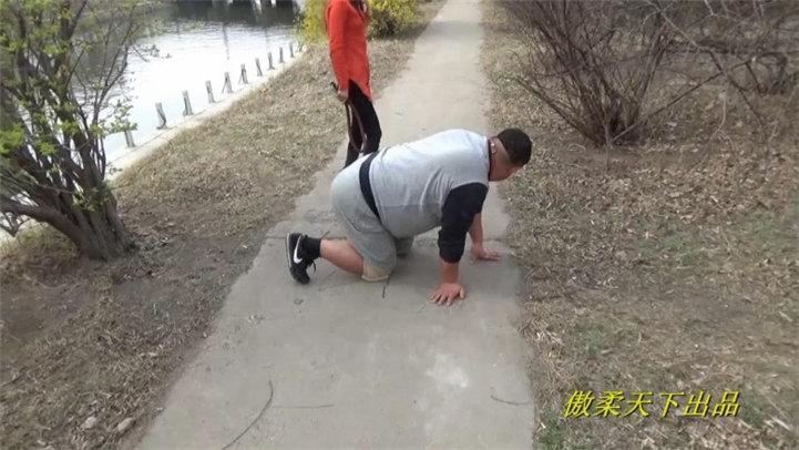 傲柔s野外骑乘+喂食