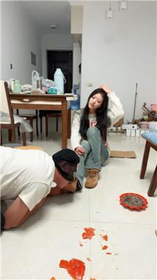 【锅盖子】脏鞋脚下喂食羞辱【下】 bf49063