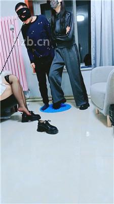 【文文文】3S素人虐打-踩踏/舔脏鞋底/头压垃圾桶【四视角版】