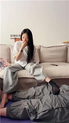 【埋汰】美足踩虐废物家奴 JS250217-8