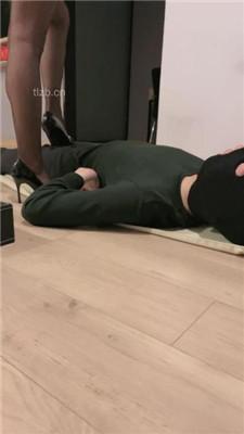 【烁烁】坐脸窒息/转胯sp/跪舔黑丝高跟/踩踏喂食