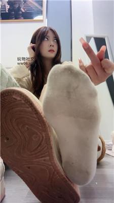 【兔兔酱】臭棉袜的使用    250120-6