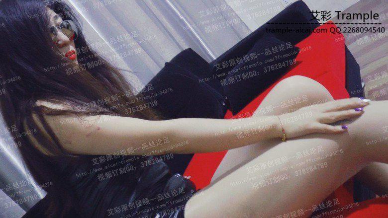 辛迪女王初调脚奴 辛迪女王初调脚奴