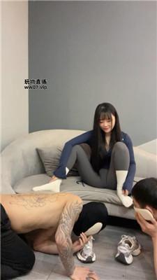 【婉纱】健身后原味鞋袜虐兄弟奴 bf51100