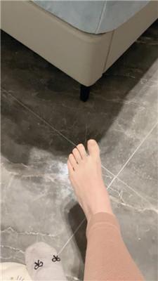 【小77】贱狗进来憋鲸    250208-29