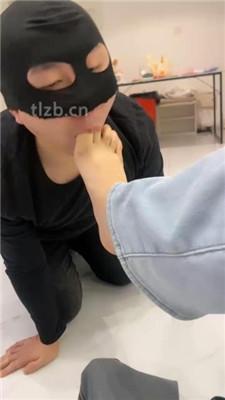 【03小殿下】嘴叼鞋/跪舔白袜裸足/对鞋磕头