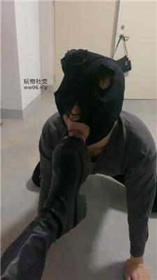 【冰卿】舔商场女厕踩后脏鞋底 JS250219-29