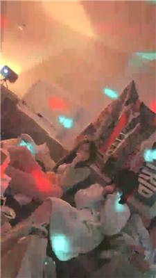 【天津女仆店S】素人母畜-舔臭脚/遛狗骑马/黑丝脚踩踏【完整版】