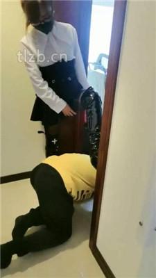 【魔鬼天使】美女家教上门补课-高跟长靴踩虐/衣架鞭打