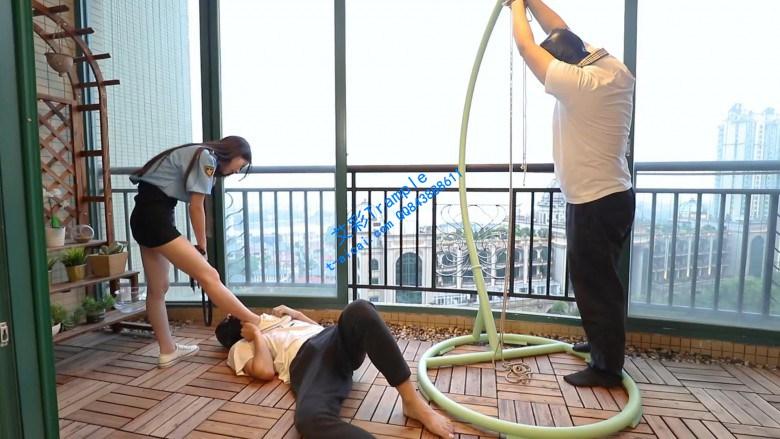 〖H.P.L栖心之栈〗—芷晴女警吊打俩犯人