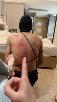 【uus】御姐S-鞭打高跟踩踏 bf50737