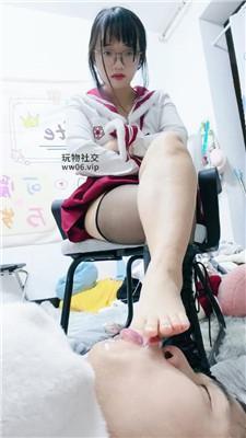 【广西木木】可爱小主玉足狂舔【双视角版】 JS250322-27