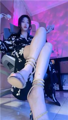 【梦二】乳母裸足高跟控    250501-10