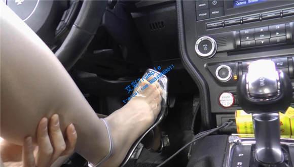 【冰时代】黑冰两双凉鞋肉丝开车踩油门