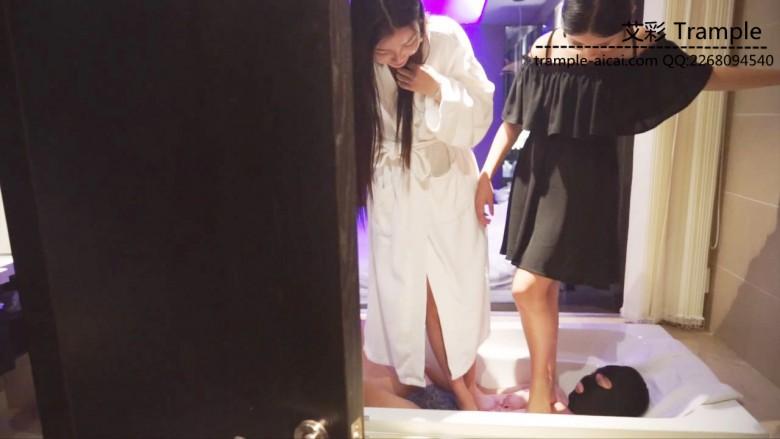 歆玥洛芸双s暴力踩踏毯子 歆玥洛芸双s暴力踩踏毯子