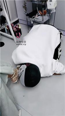 【Bi8bo-S】偷舔主子鞋袜的下场 JS250321-28