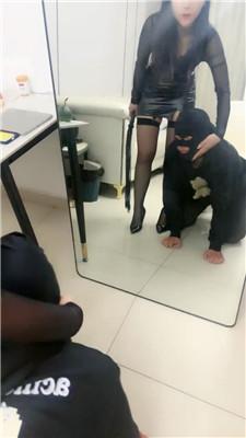 【乔伊】素人S-黑丝美腿镜前羞辱【双视角版】 JS250315-27