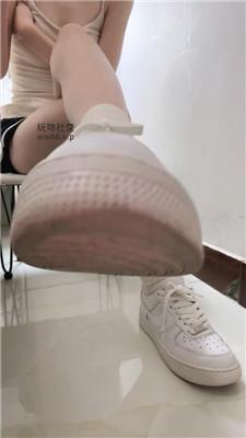 【一唯】小白鞋白棉袜灯    250118-6